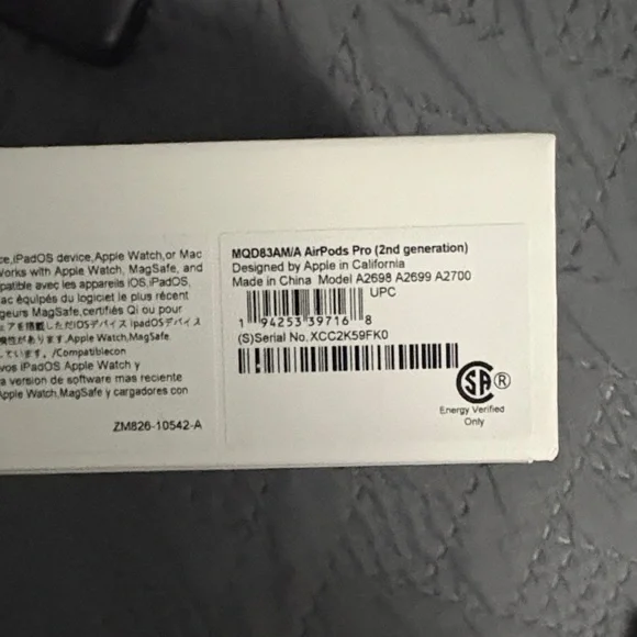 Apple AirPods Pro in White